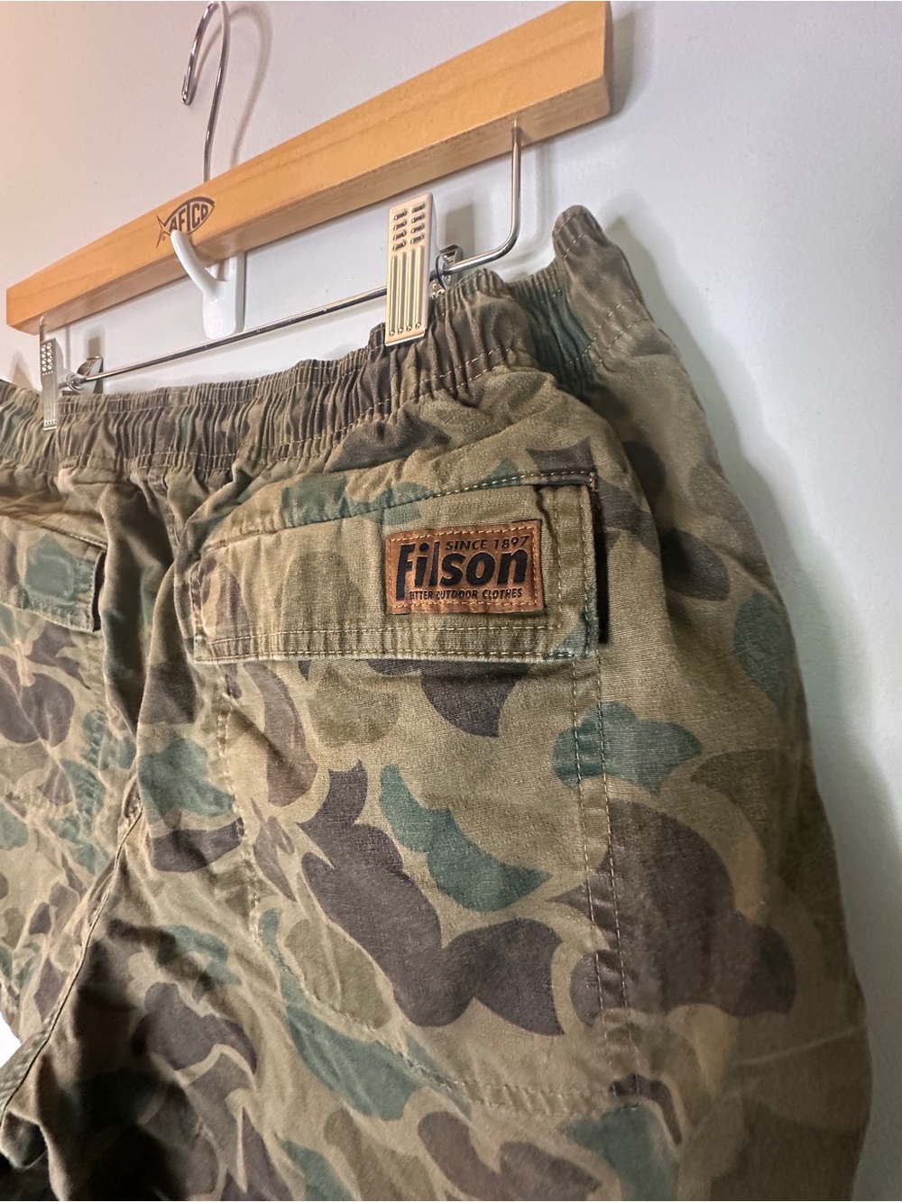 Filson Men's Camo Cargo Shorts - Green/Brown - Picture 3 of 7